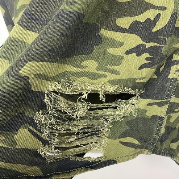NWOT American Bazi Distressed Quality Denim Camouflage Jacket Women’s Size L - Picture 5 of 15
